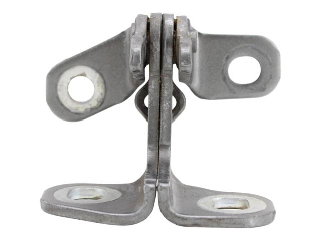 Петля задніх лівих дверей 13590931 OPEL