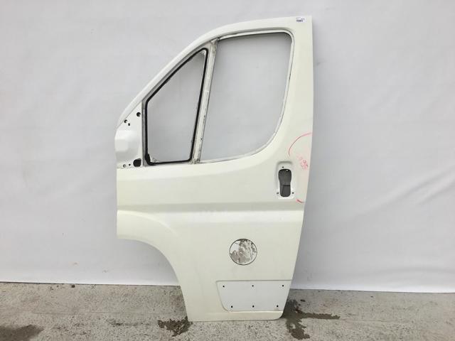 Дверь передня ліва 1364514080 PEUGEOT