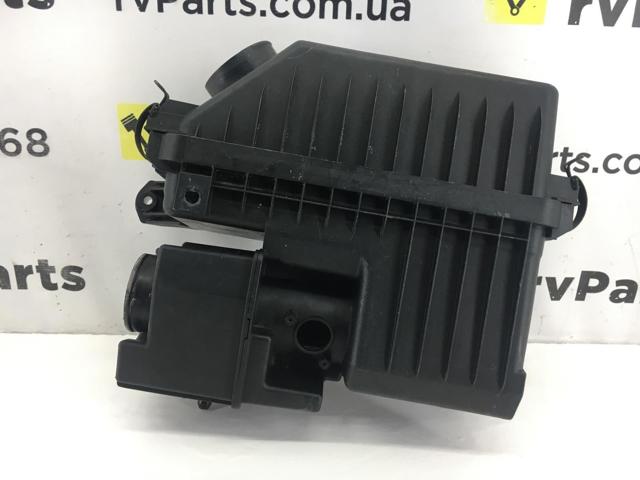 Корпус повітряного фільтра 1770020220 TOYOTA