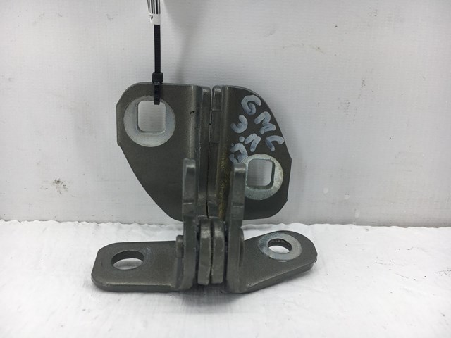 Петля задніх лівих дверей 20986575 GM