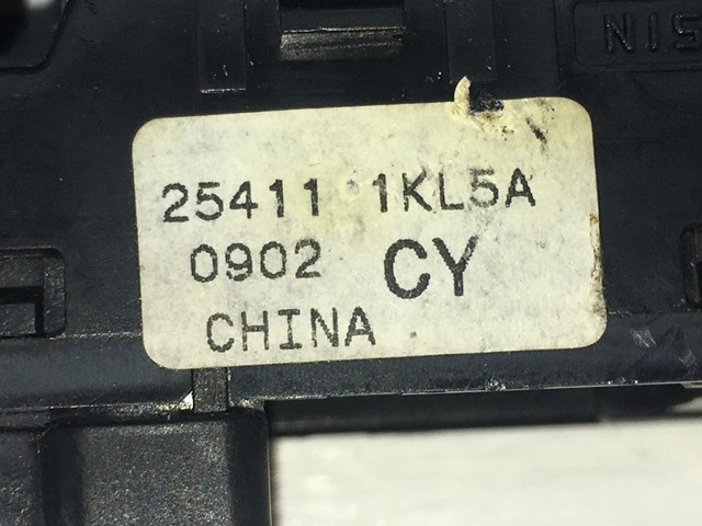Кнопка включення мотора склопідіймача задня ліва права nissan juke 2010-2014 254111KL5A