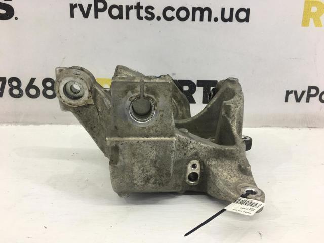Цапфа - поворотний кулак задній, лівий 28411FL050 SUBARU