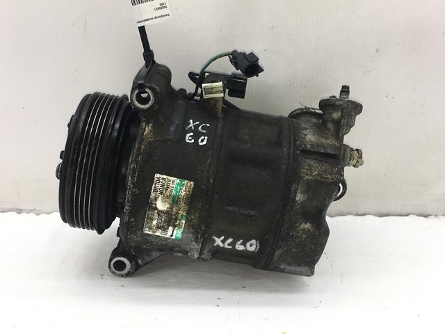 Компресор кліматичної установки 30630921 VOLVO