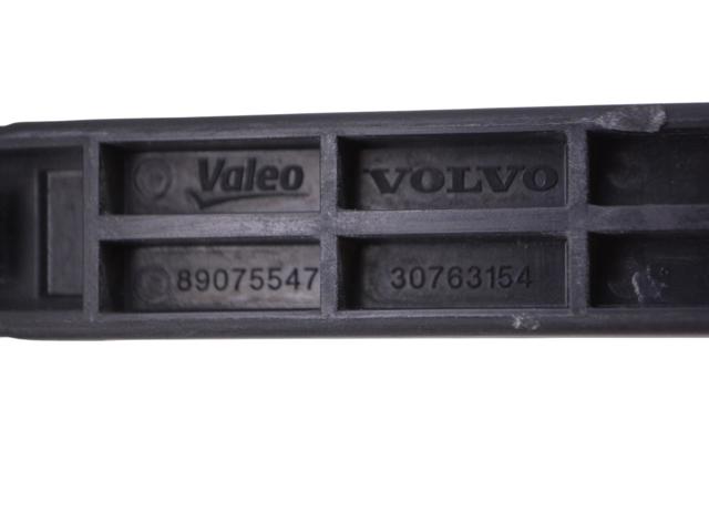 Кронштейн-адаптер кріплення фари передньої 30763154 VOLVO