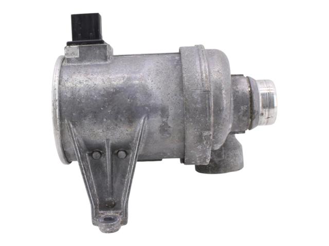 Помпа охолодження 31368715 VOLVO