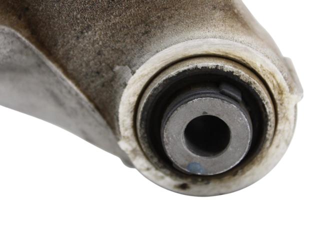 Цапфа поворотна права 31681852 VOLVO