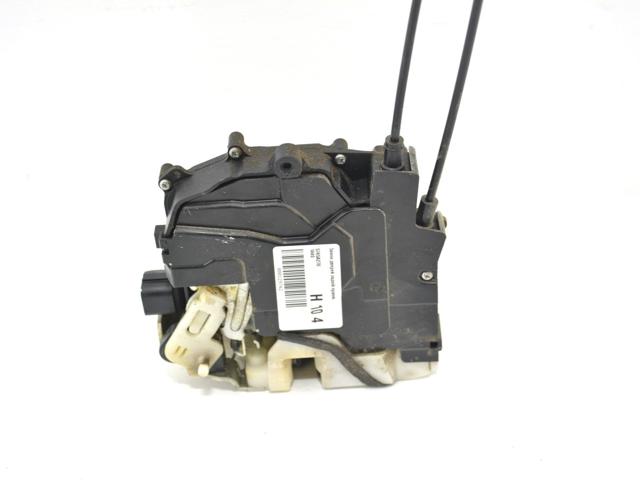 Замок задньої дверї, правої 5745A276 MITSUBISHI