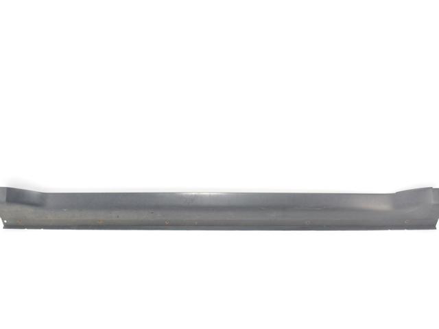 Накладка зовнішня (молдинг) порога, лівий 6512A025 MITSUBISHI