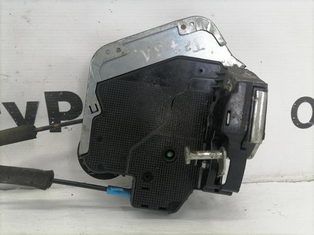 Замок задніх дверей, лівих 6906002230 TOYOTA