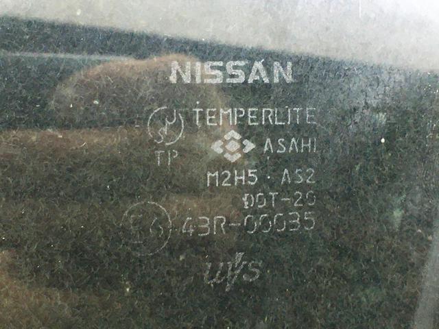 Скло передніх дверей, лівою 80301CA000 NISSAN