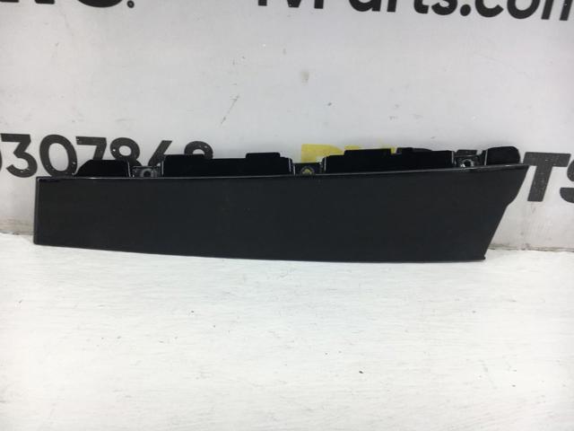 Молдинг передніх лівих дверей 82250C5000 HYUNDAI
