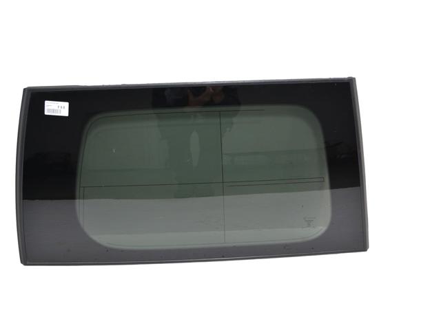 Стукло багажника, праве 83306EB305 NISSAN