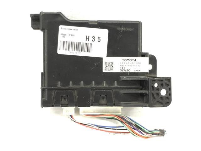 886500F200 Toyota