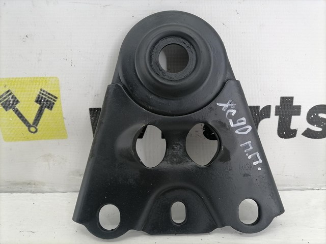 Кронштейн передньої балки 9180949 VOLVO