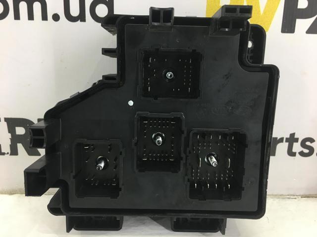Корпус запобіжників 919502B100 HYUNDAI