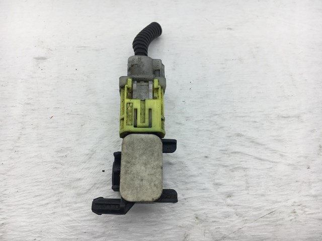 Датчик подушки безпеки 98231AL00A SUBARU