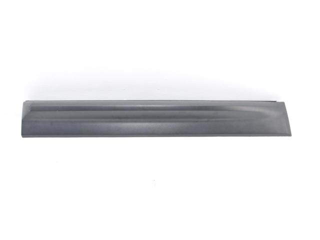 Молдинг передніх лівих дверей DGP000212PCL LAND ROVER