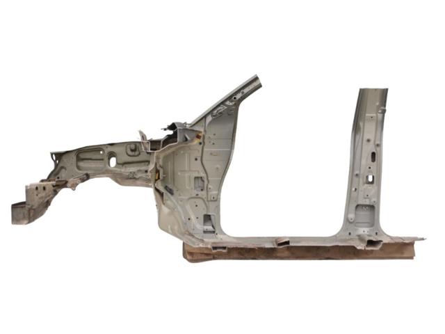 Отвір передніх правих дверей G6022EB330 NISSAN