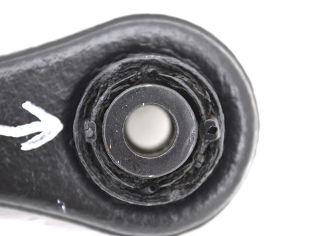 Поперечна тяга задньої підвіски LR002575 LAND ROVER