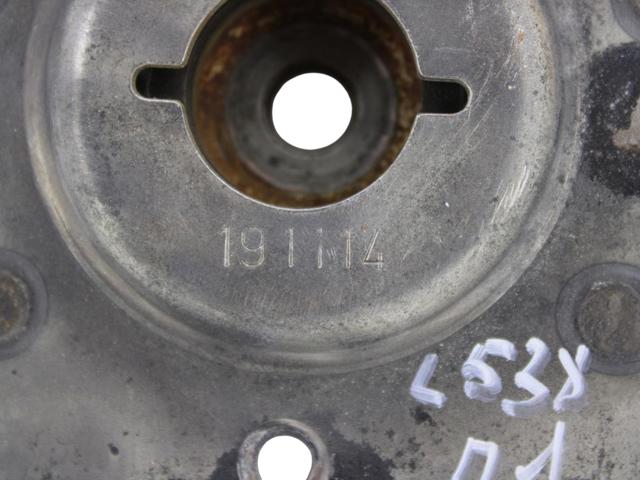 Кріплення переднього амортизатора LR024477 LAND ROVER