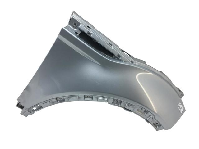Переднє праве крило LR027589 LAND ROVER