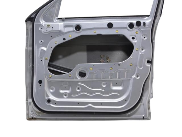 Пасажирські передні двері LR028552 LAND ROVER