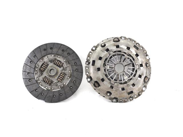 Зчеплення в зборі LR048408 LAND ROVER