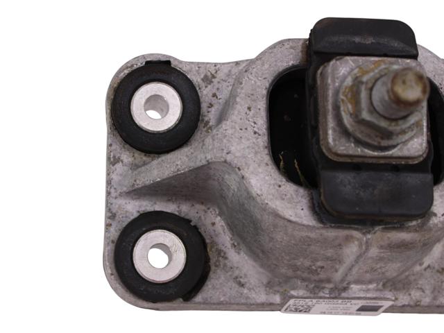 Подушка (опора) двигуна лів./прав. LR057632 LAND ROVER