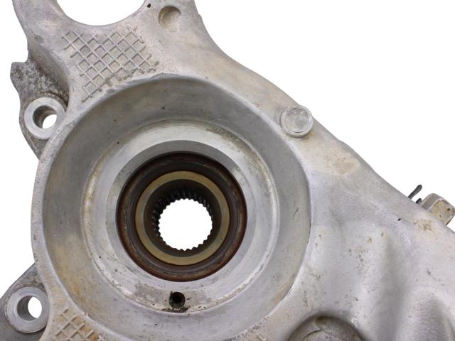 Цапфа поворотна ліва LR060772 LAND ROVER