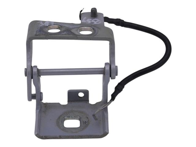 Петля заднтої двері, правої LR088322 LAND ROVER