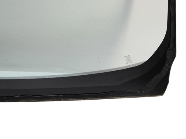 Вікно вітрове LR106636 LAND ROVER
