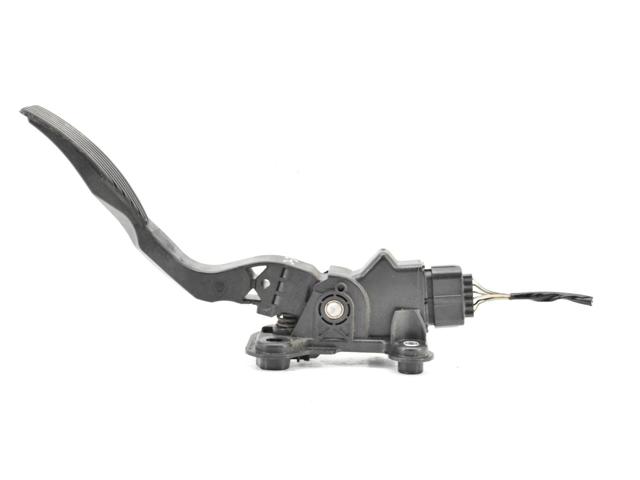 Підаль газу MN101543 PEUGEOT