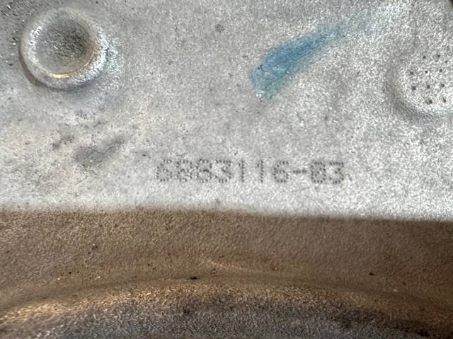 Важіль передньої підвіски верхній, правий 31106883116 BMW