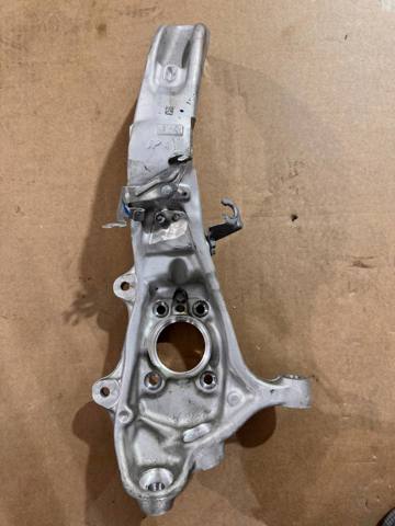 Цапфа поворотного кулака 31216876655 BMW