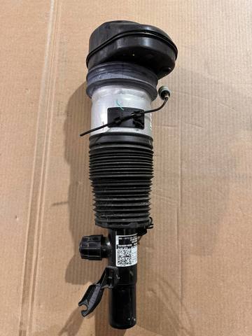 Стійка передня права 37106869036 BMW