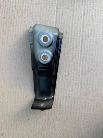 Кронштейн крила заднього 41007492368 BMW