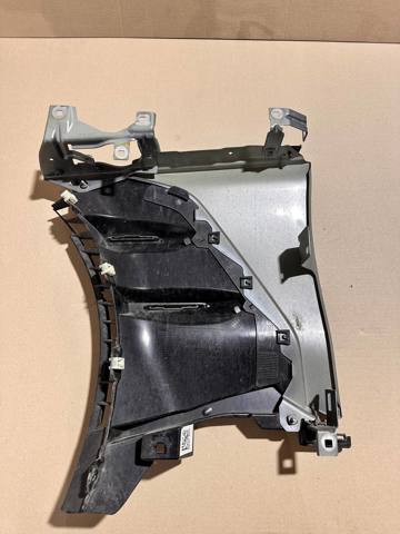 Переднє праве крило 41008495962 BMW