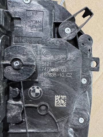Замок передніх пасажирських дверей 51217477688 BMW