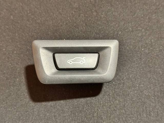 Ручка багажника 61319275119 BMW