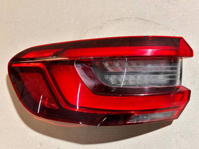 Задній лівий зовнішній ліхтар 63219448071 BMW