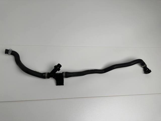 Патрубок системи охолодження 64219398959 BMW