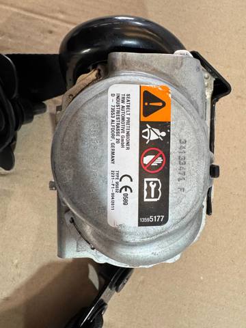 Пасок безпеки задній правий 72117941624 BMW