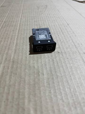 USB-розгалужувач 84108711938 BMW
