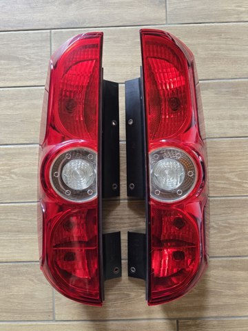 Задня ліва фара 00518106740 FIAT