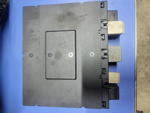 Комп'ютер бортовий 3C0937049E VAG
