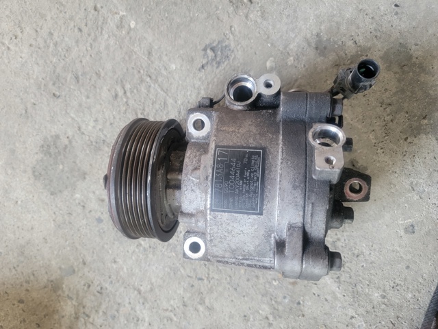 Компресор кліматичної установки 7813A817 MITSUBISHI