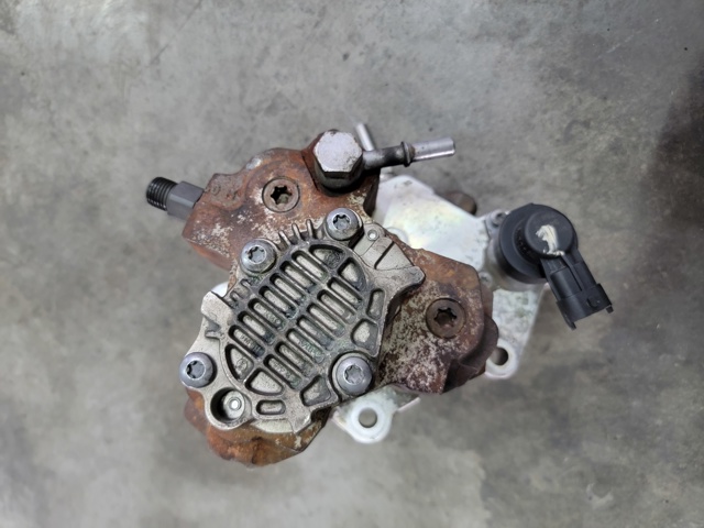 Насос паливний високого тиску (ПНВТ) 8200385478 BOSCH