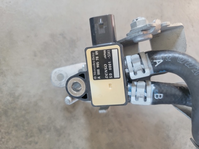 Датчик тиску вихлопних газів A0009057809 MERCEDES
