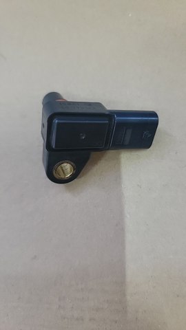 Датчик тиску наддуву (датчик нагнітання повітря в турбіну) A0081538928 MERCEDES