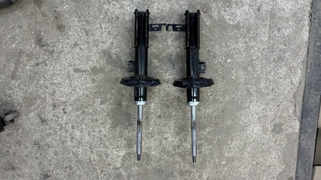 Амортизатор передньої підвіски 22324FR SATO TECH